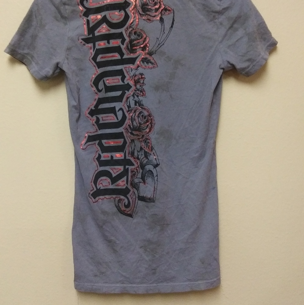 Red Chapter Small Short Sleeve "Forget" - Picture 5 of 6